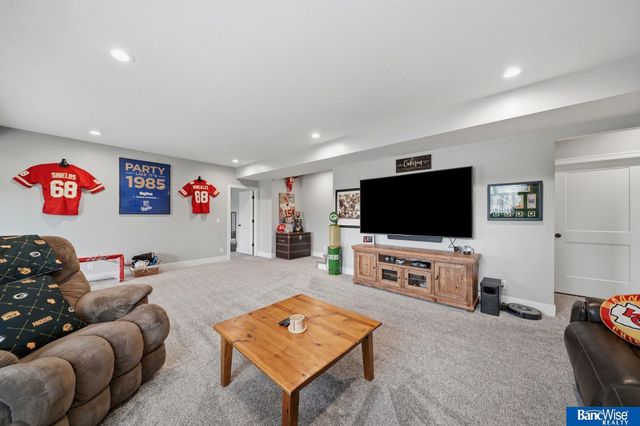 9221 Blacksmith Road, Lincoln, NE 68507