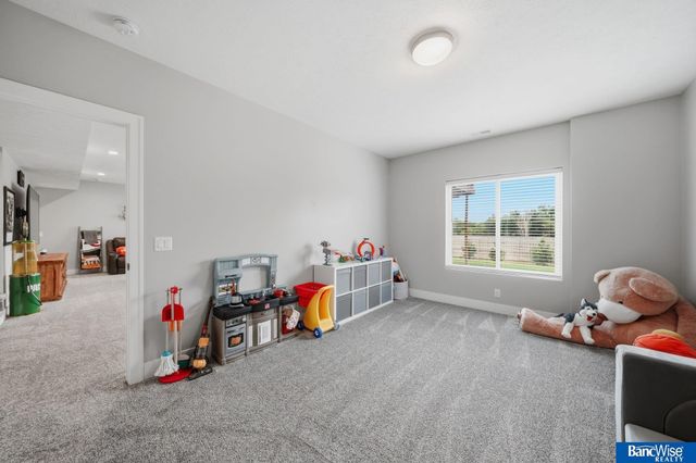 9221 Blacksmith Road, Lincoln, NE 68507