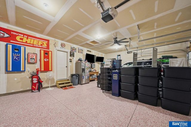 9221 Blacksmith Road, Lincoln, NE 68507