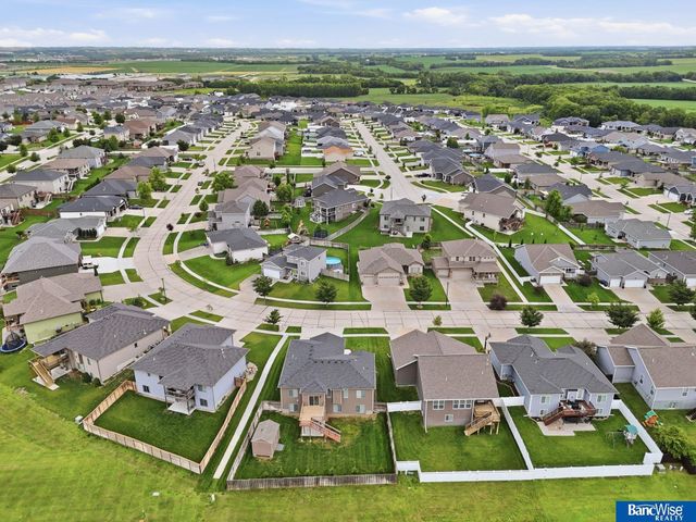 9221 Blacksmith Road, Lincoln, NE 68507
