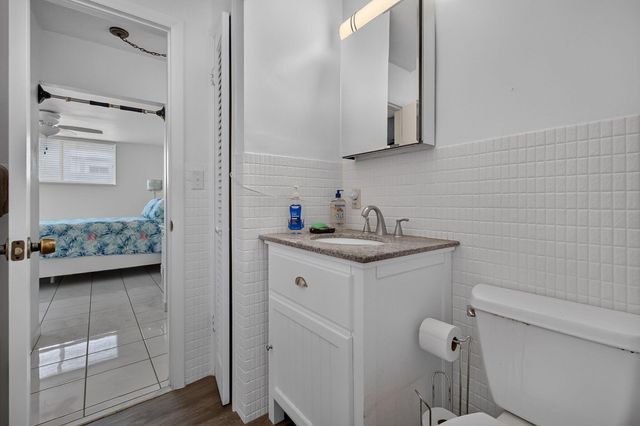 1045 10TH Street 301, Miami Beach, FL 33139