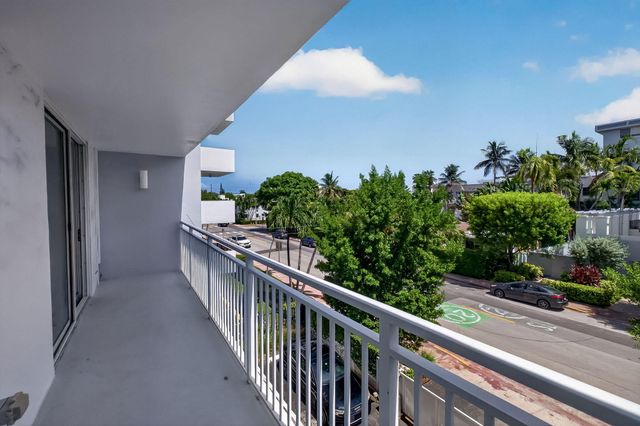 1045 10TH Street 301, Miami Beach, FL 33139