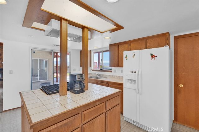 22677 Dexter, Apple Valley, CA 92307