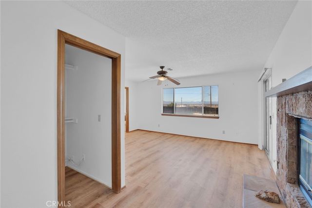 22677 Dexter, Apple Valley, CA 92307