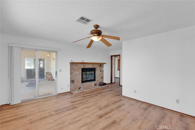 22677 Dexter, Apple Valley, CA 92307