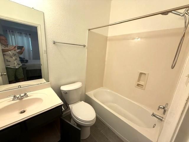 6019 Greenpark Manor Lane, Houston, TX 77085