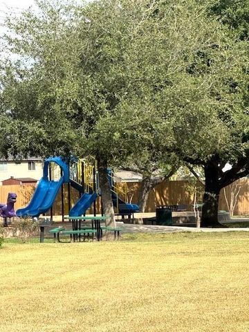 6019 Greenpark Manor Lane, Houston, TX 77085