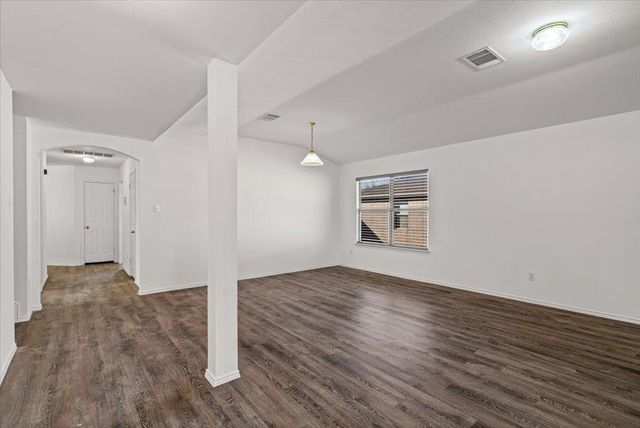 617 Carole CV, Bastrop, TX 78602