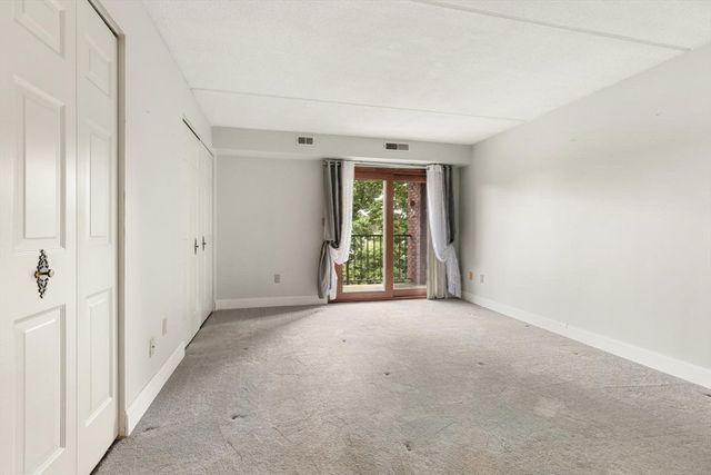 148 Marble St 404, Stoneham, MA 02180