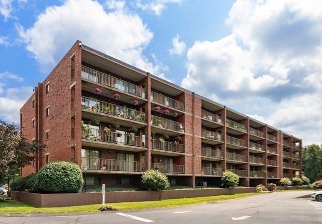 148 Marble St 404, Stoneham, MA 02180