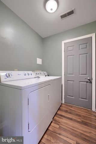 100 PEPPERTON CT, Lititz, PA 17543