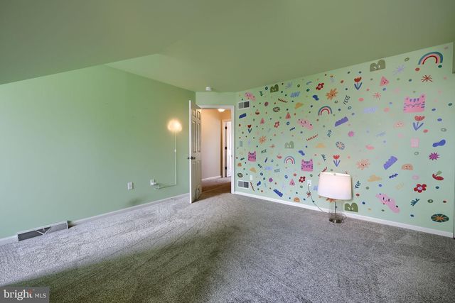 100 PEPPERTON CT, Lititz, PA 17543