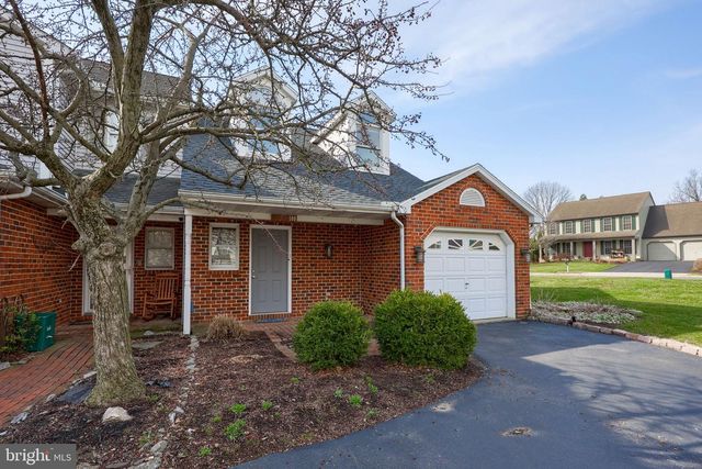 100 PEPPERTON CT, Lititz, PA 17543