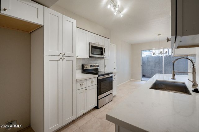 5618 S CAPTAIN KIDD Court D, Tempe, AZ 85283