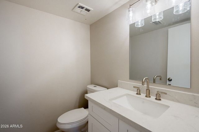 5618 S CAPTAIN KIDD Court D, Tempe, AZ 85283