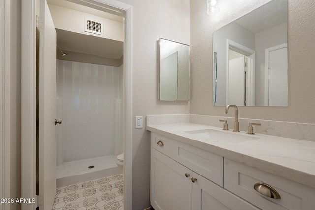 5618 S CAPTAIN KIDD Court D, Tempe, AZ 85283