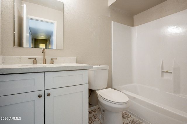 5618 S CAPTAIN KIDD Court D, Tempe, AZ 85283