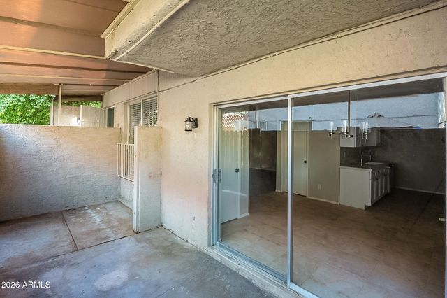 5618 S CAPTAIN KIDD Court D, Tempe, AZ 85283
