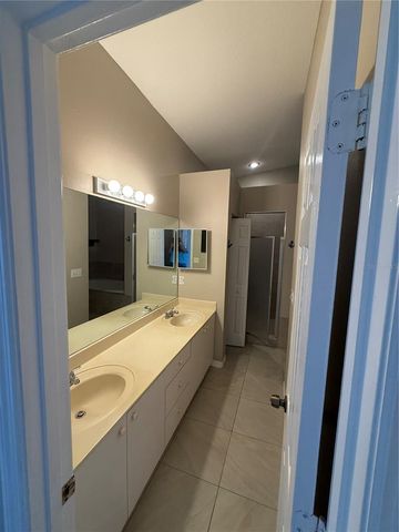 1117 PINELLAS BAYWAY S 303, Tierra Verde, FL 33715