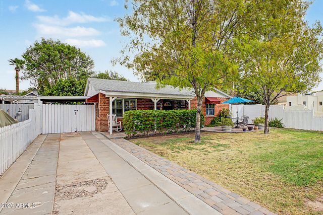 120 W 2ND Street, Mesa, AZ 85201