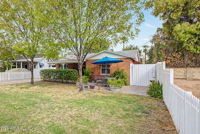 120 W 2ND Street, Mesa, AZ 85201