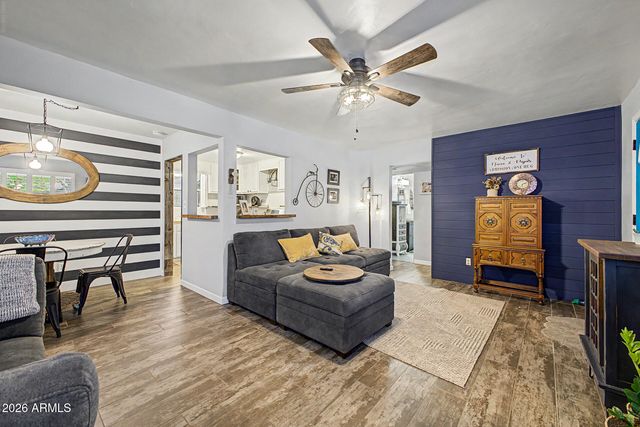 120 W 2ND Street, Mesa, AZ 85201