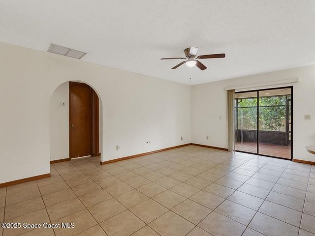 362 SE Starfish Avenue, Port St. Lucie, FL 34983