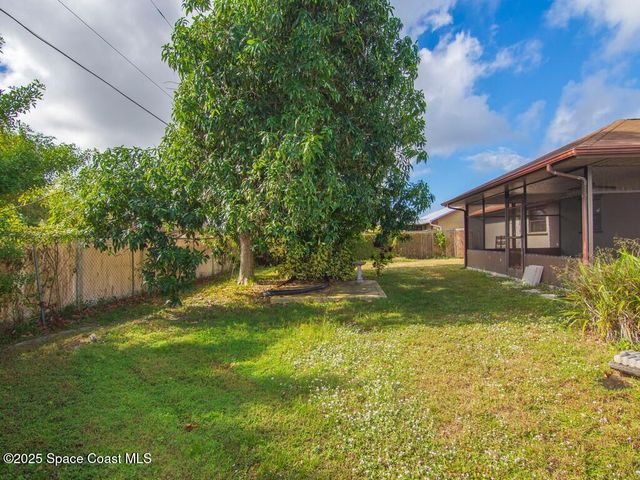 362 SE Starfish Avenue, Port St. Lucie, FL 34983