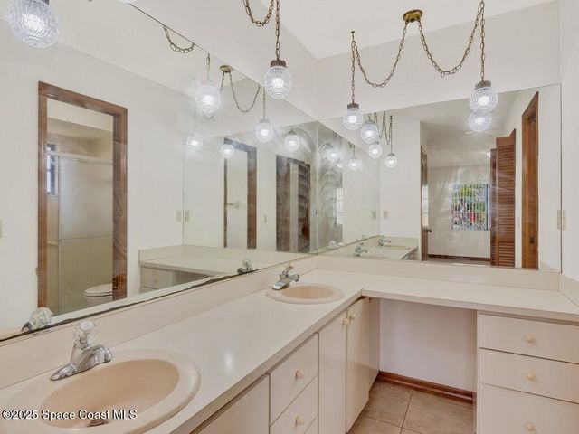 362 SE Starfish Avenue, Port St. Lucie, FL 34983