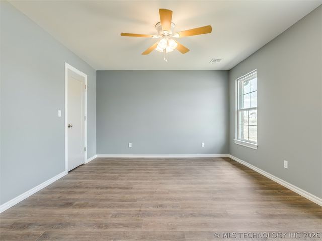 5916 Coldspring Lane, Bartlesville, OK 74006