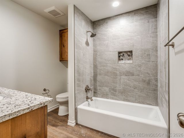 5916 Coldspring Lane, Bartlesville, OK 74006