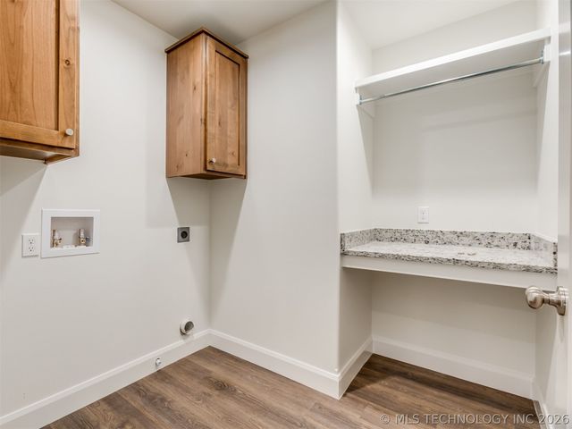 5916 Coldspring Lane, Bartlesville, OK 74006