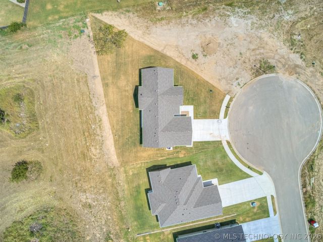 5916 Coldspring Lane, Bartlesville, OK 74006