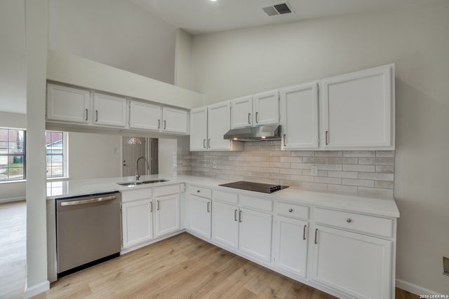 6174 Valley, San Antonio, TX 78250