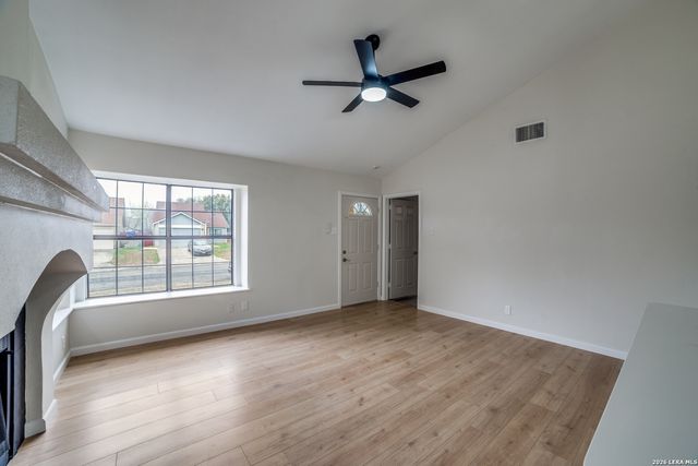 6174 Valley, San Antonio, TX 78250