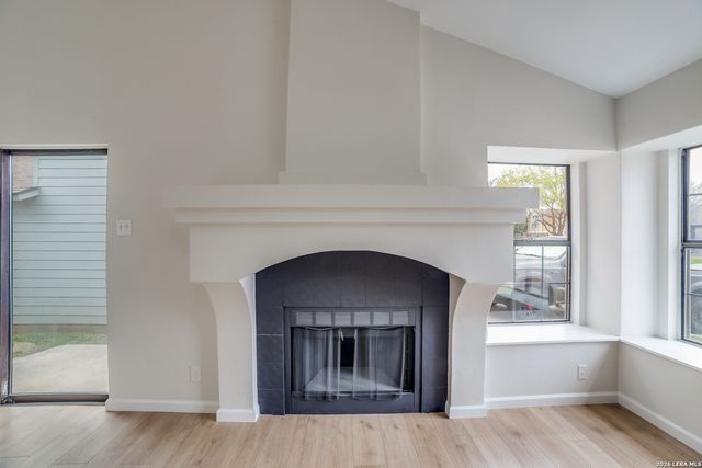 6174 Valley, San Antonio, TX 78250