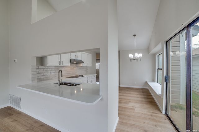 6174 Valley, San Antonio, TX 78250