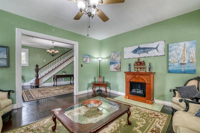 304 15TH STREET W, Bradenton, FL 34205