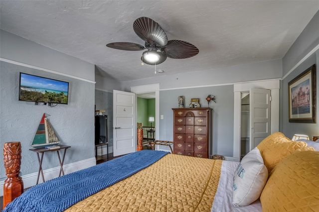 304 15TH STREET W, Bradenton, FL 34205