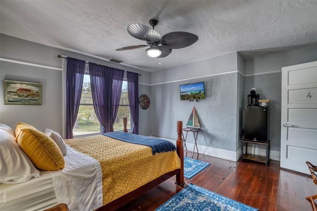304 15TH STREET W, Bradenton, FL 34205