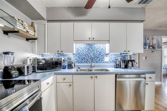304 15TH STREET W, Bradenton, FL 34205