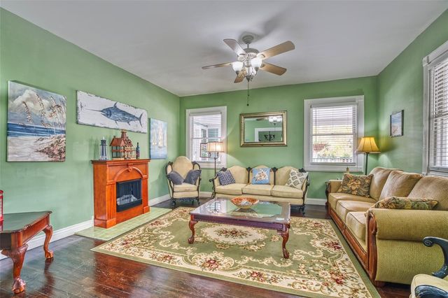 304 15TH STREET W, Bradenton, FL 34205