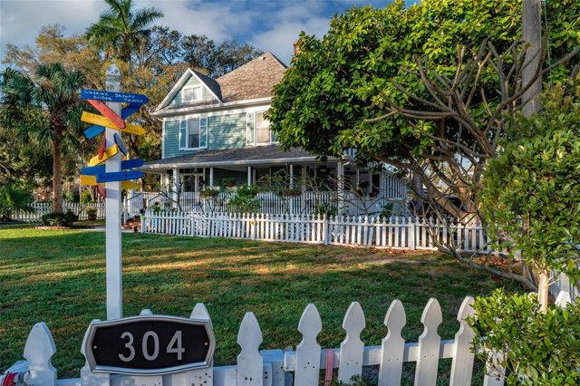 304 15TH STREET W, Bradenton, FL 34205