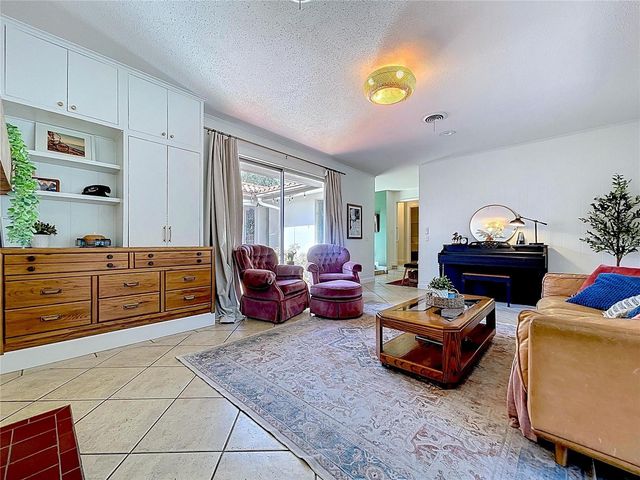 2646 NEWPORT AVENUE, Lakeland, FL 33803