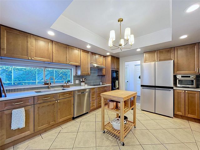 2646 NEWPORT AVENUE, Lakeland, FL 33803