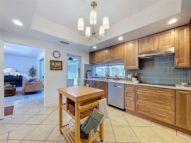 2646 NEWPORT AVENUE, Lakeland, FL 33803