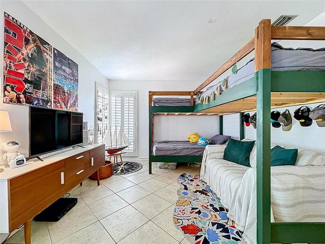 2646 NEWPORT AVENUE, Lakeland, FL 33803