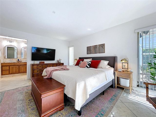 2646 NEWPORT AVENUE, Lakeland, FL 33803