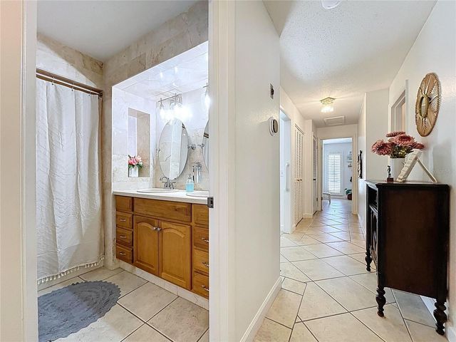 2646 NEWPORT AVENUE, Lakeland, FL 33803