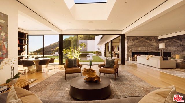 1877 Rising Glen Road, Los Angeles, CA 90069